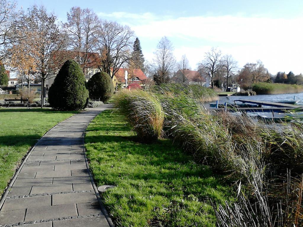 Ferienhaus Pauline Am See Mullrose ภายนอก รูปภาพ