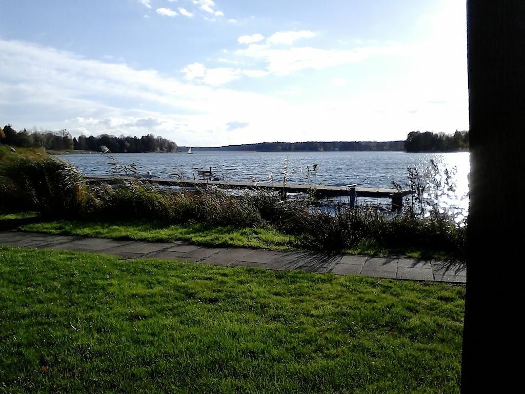 Ferienhaus Pauline Am See Mullrose ภายนอก รูปภาพ